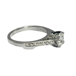 Bague Solitaire en or 18 K et diamants - Castafiore