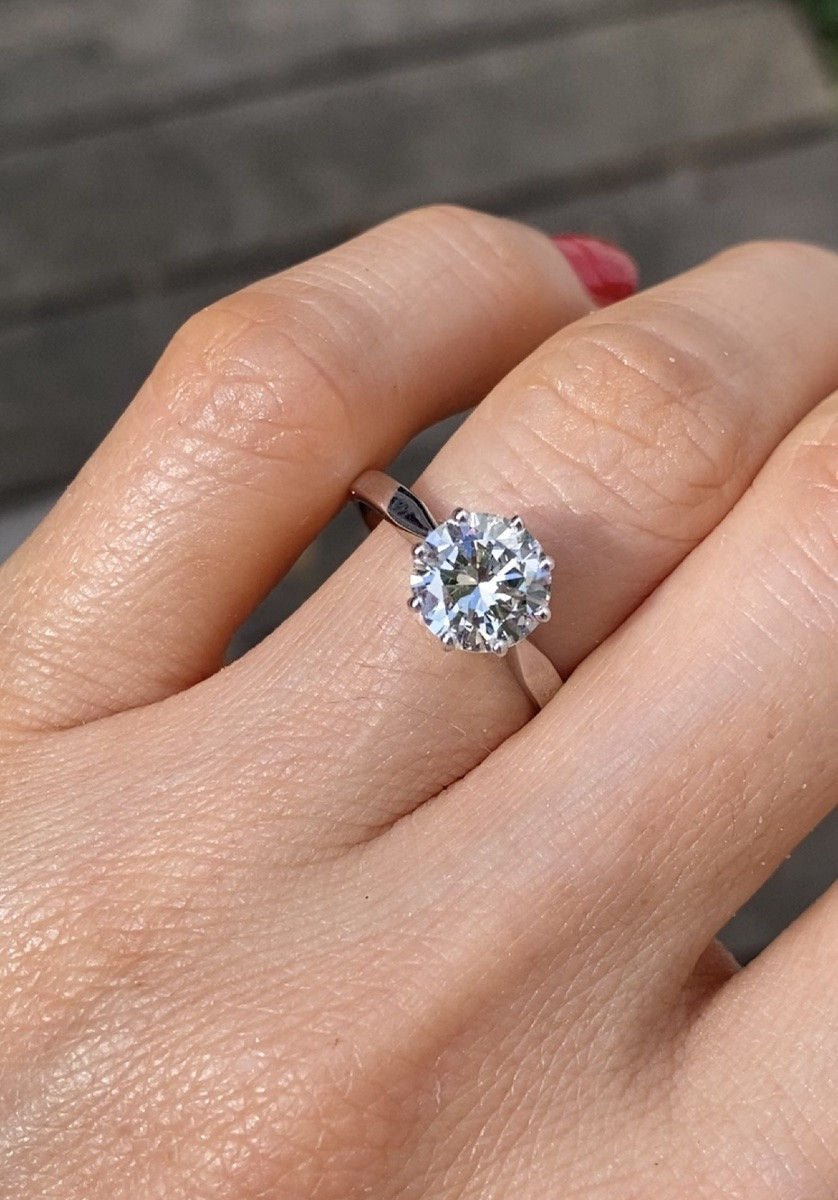 Bague solitaire en or blanc 18k et diamant - Castafiore