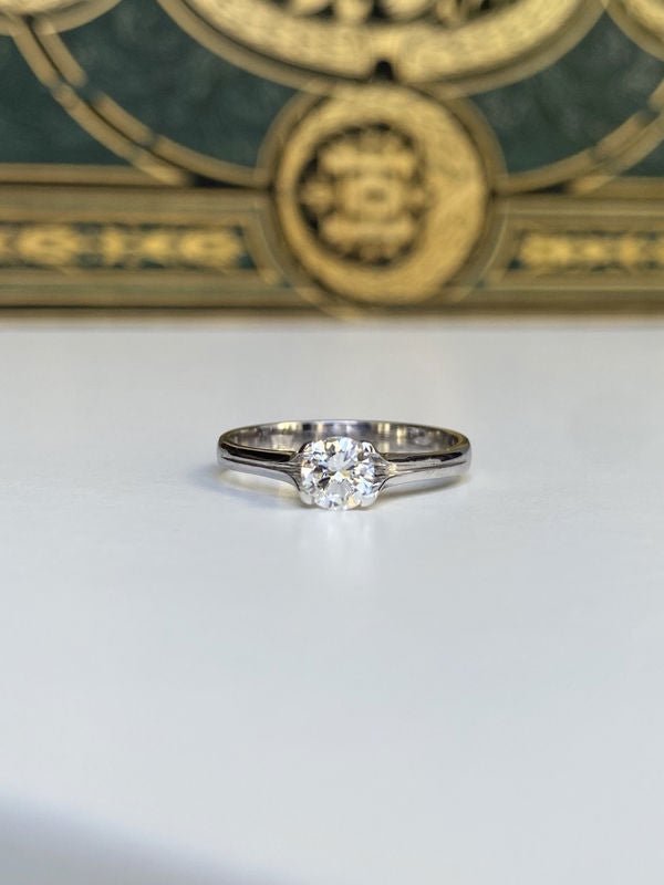 Bague solitaire en or blanc 18K et diamant - Castafiore