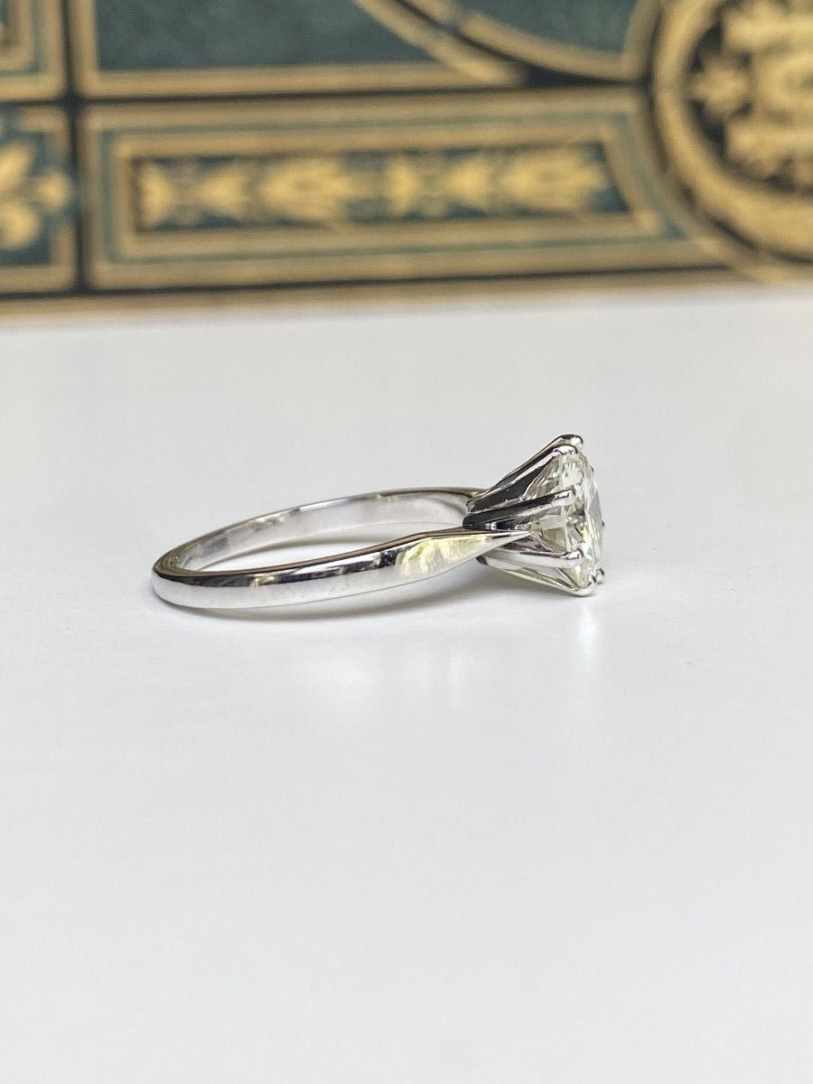 Bague solitaire en or blanc 18k et diamant - Castafiore