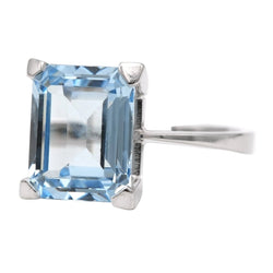 Bague Solitaire en or blanc et aigue - marine - Castafiore