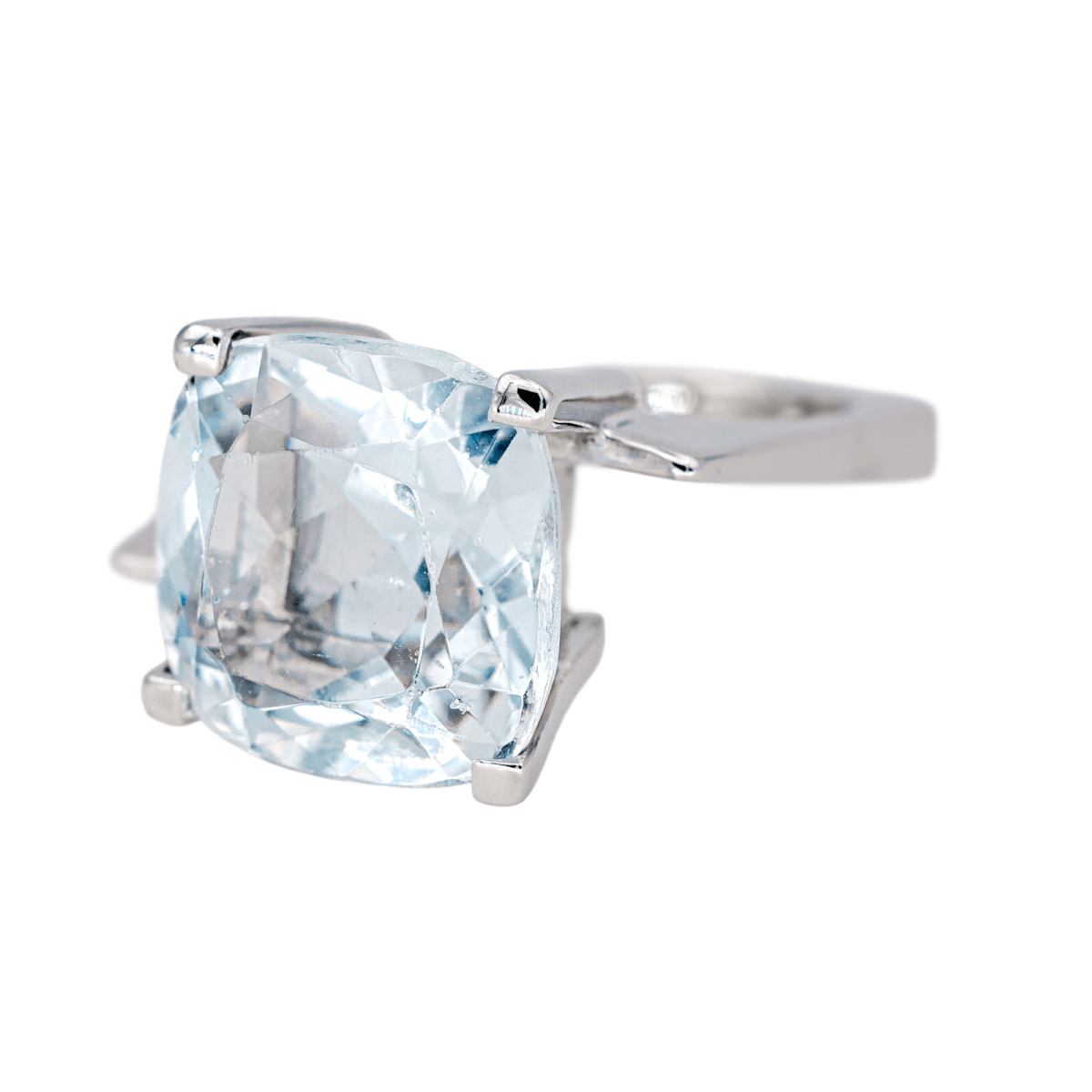 Bague Solitaire en or blanc et aigue - marine - Castafiore