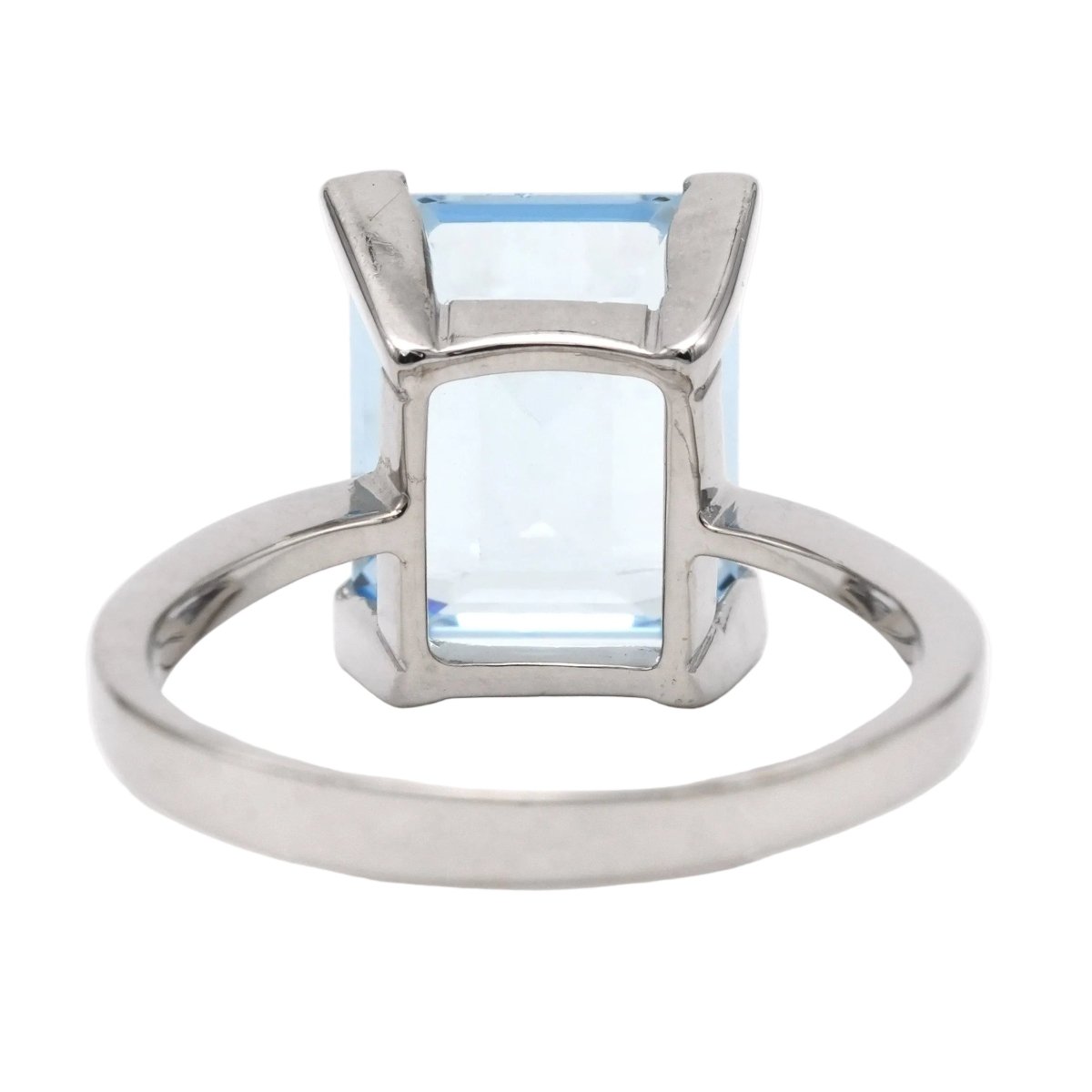 Bague Solitaire en or blanc et aigue - marine - Castafiore