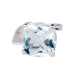 Bague Solitaire en or blanc et aigue - marine - Castafiore