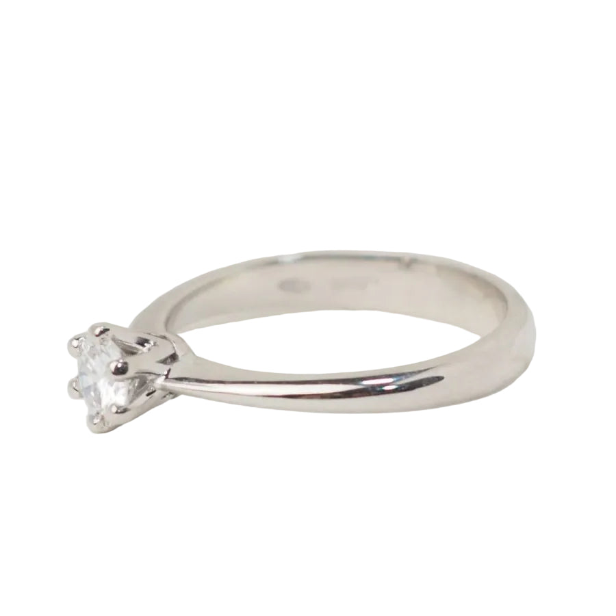 Bague solitaire en or blanc et diamant 0.34ct - Castafiore
