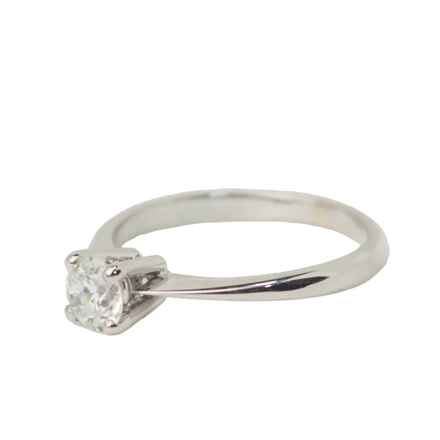 Bague solitaire en or blanc et diamant 0.51ct - Castafiore