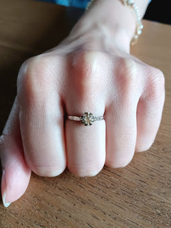 Bague Solitaire en or blanc et diamant - Castafiore