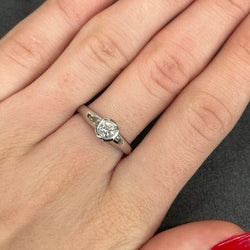 Bague Solitaire en or blanc et diamant - Castafiore