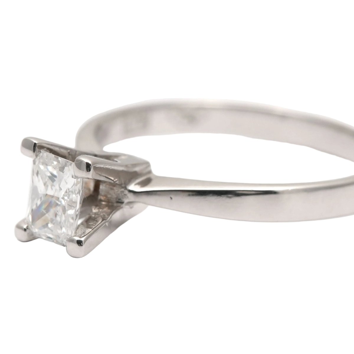 Bague Solitaire en or blanc et diamant - Castafiore
