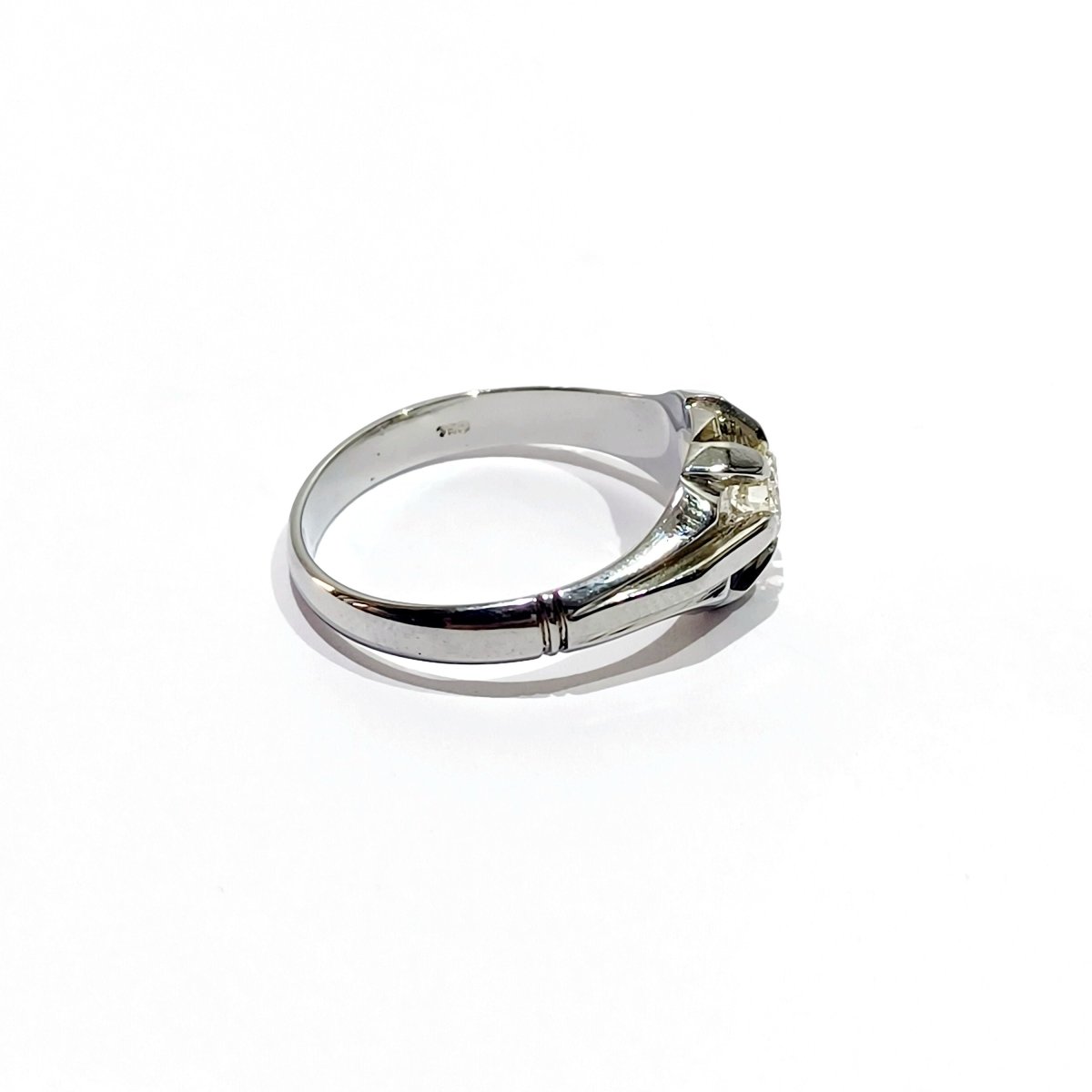 Bague Solitaire en or blanc et diamant - Castafiore