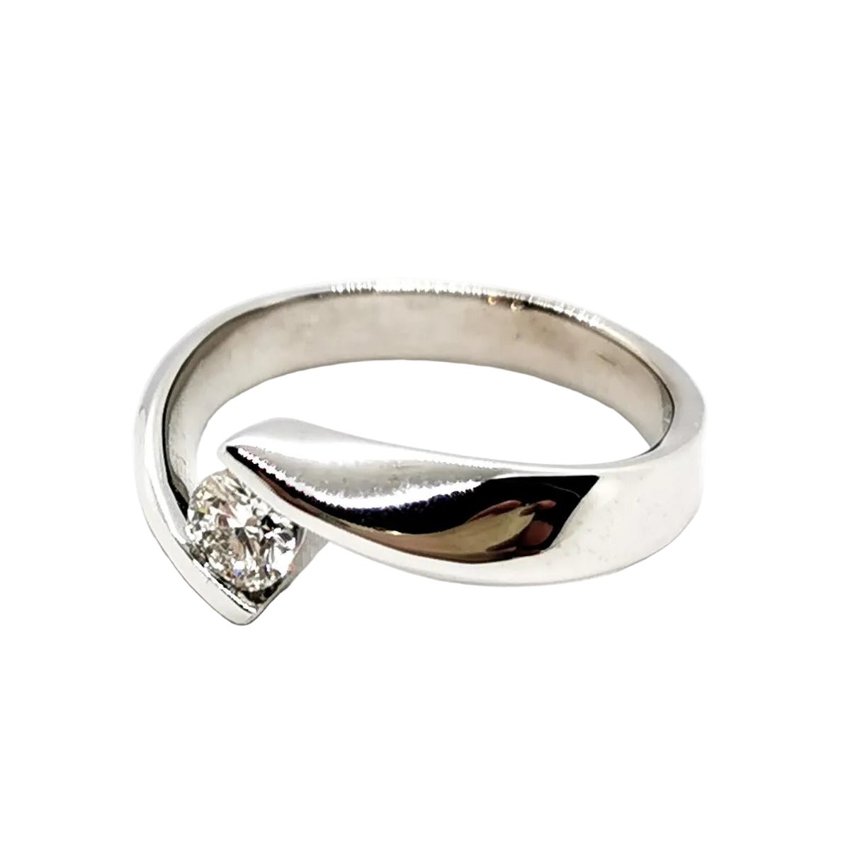 Ring White gold solitaire diamond