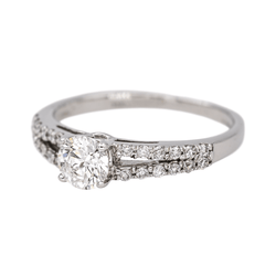 Bague Solitaire en or blanc et diamant - Castafiore