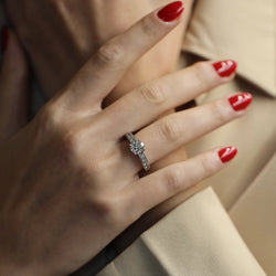 Bague Solitaire en or blanc et diamant - Castafiore