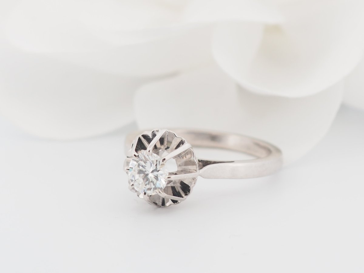Bague solitaire en or blanc et diamant - Castafiore