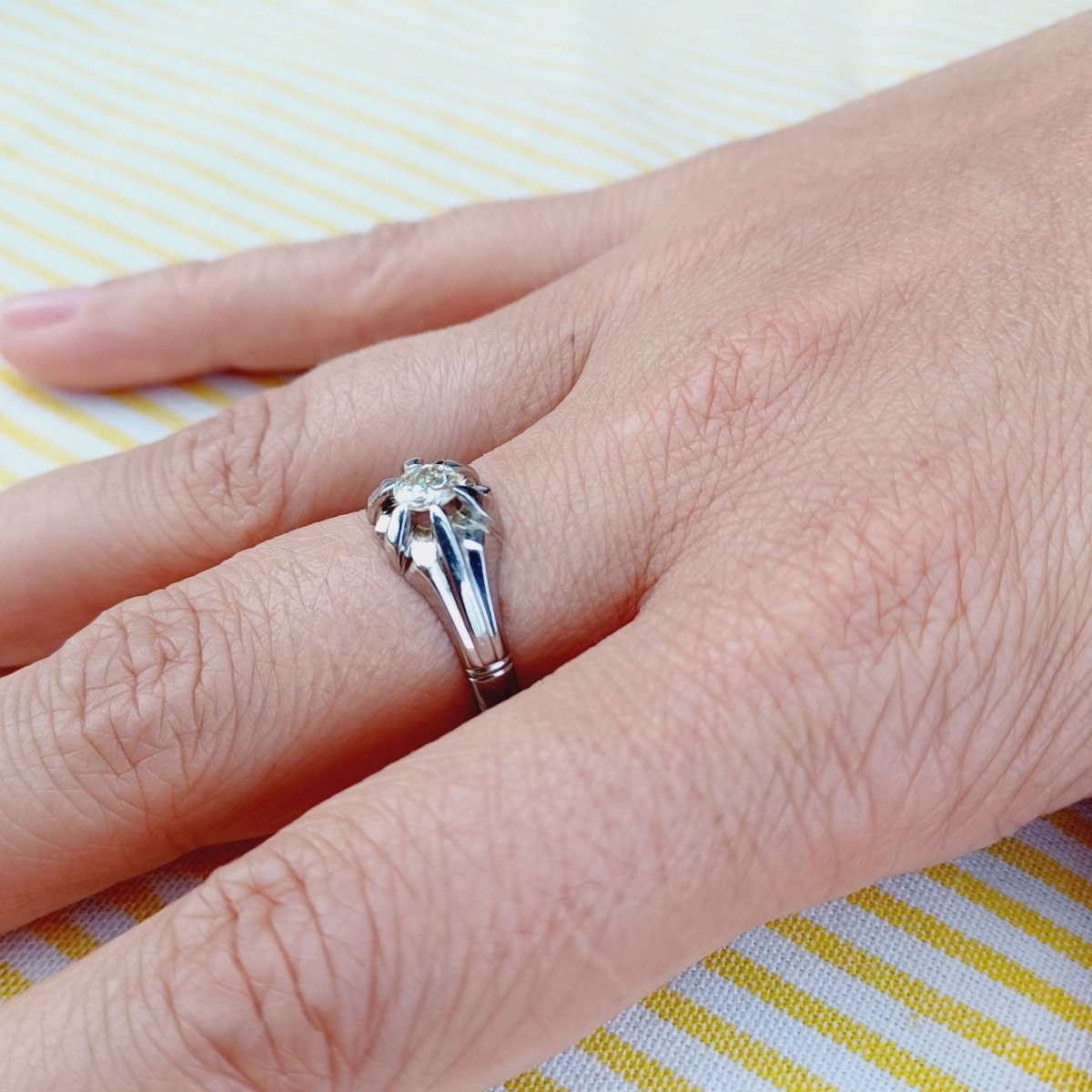 Bague Solitaire en or blanc et diamant - Castafiore