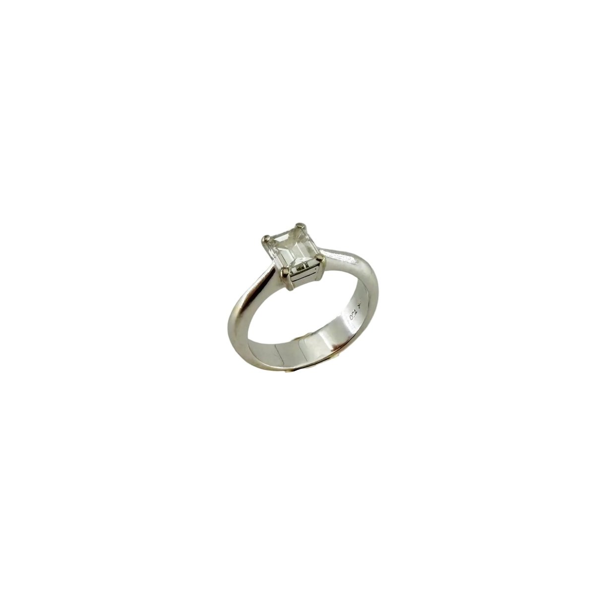 Bague Solitaire en or blanc et diamant - Castafiore