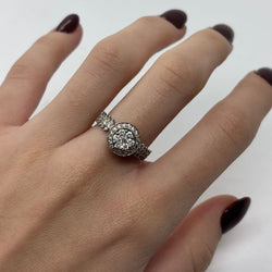 Bague Solitaire en or blanc et diamant - Castafiore