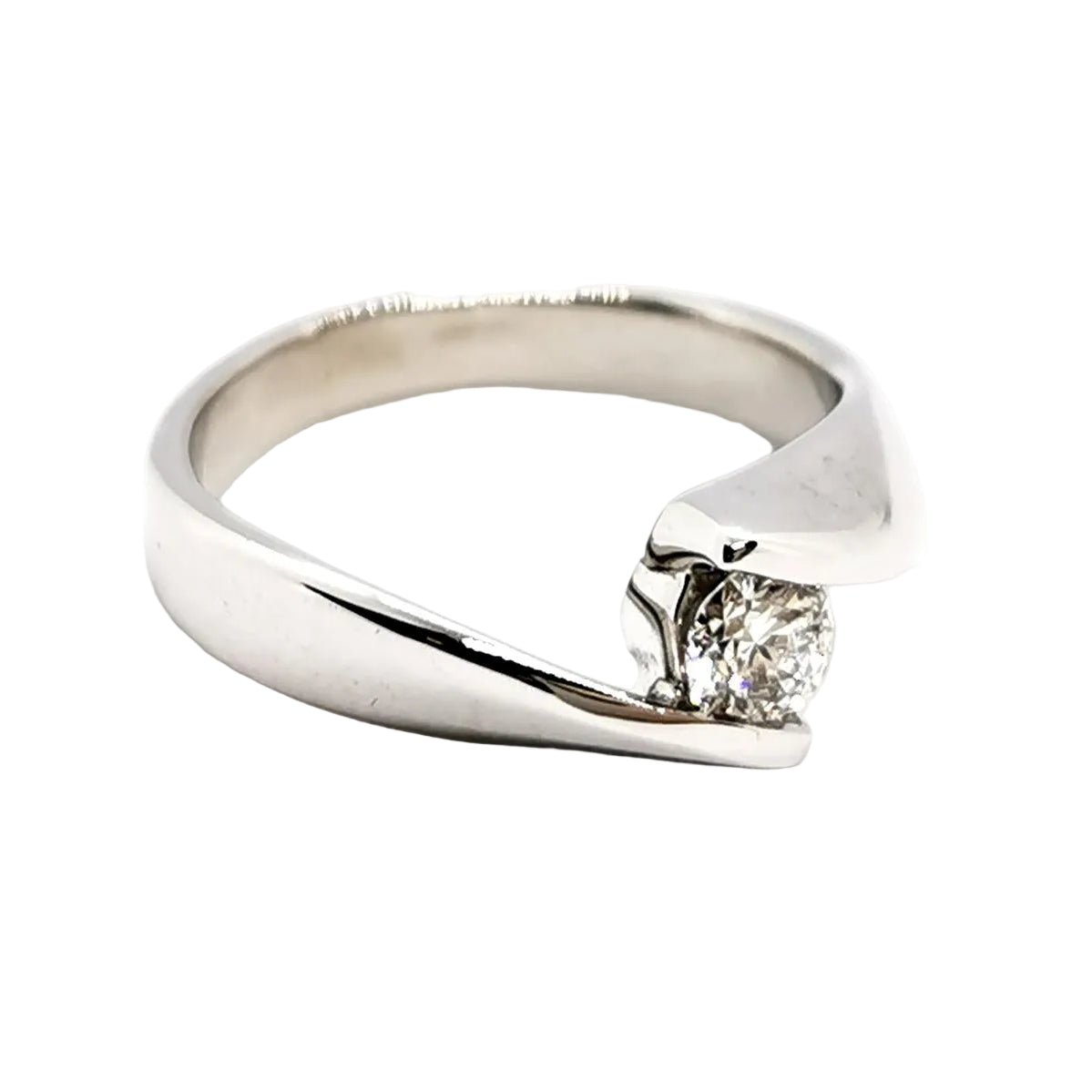 Ring White gold solitaire diamond