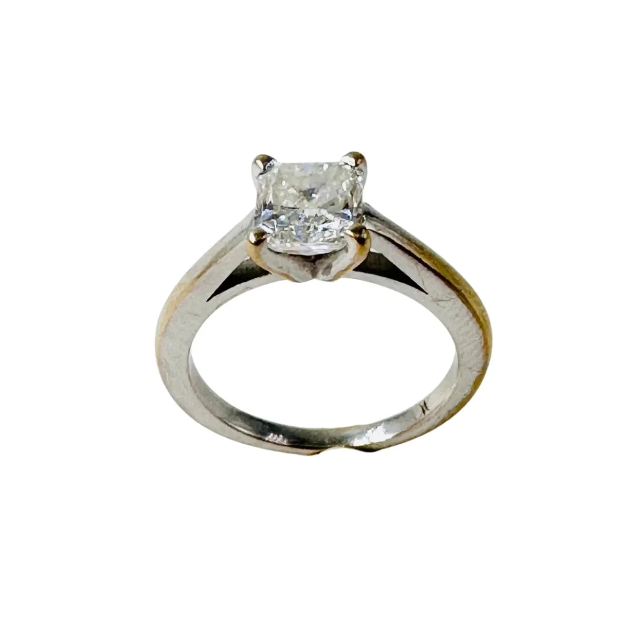 Bague Solitaire en or blanc et diamant - Castafiore