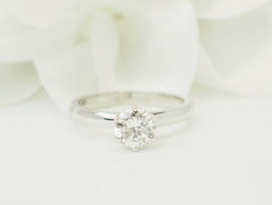 Bague Solitaire en or blanc et diamant - Castafiore