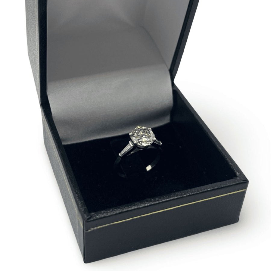 Bague solitaire en or blanc et diamant - Castafiore