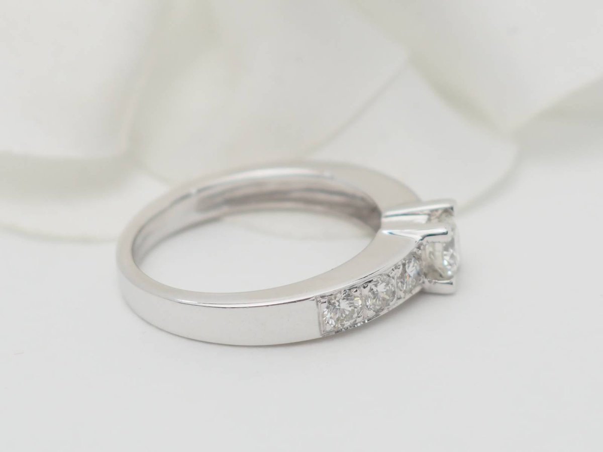 Bague solitaire en or blanc et diamant de 0,28 ct - Castafiore