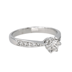 Bague Solitaire en or blanc et diamants - Castafiore