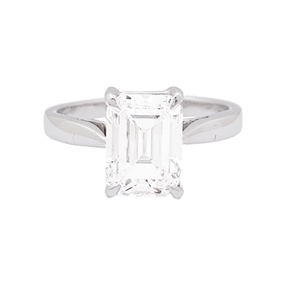 Bague solitaire en or blanc et diamants - Castafiore