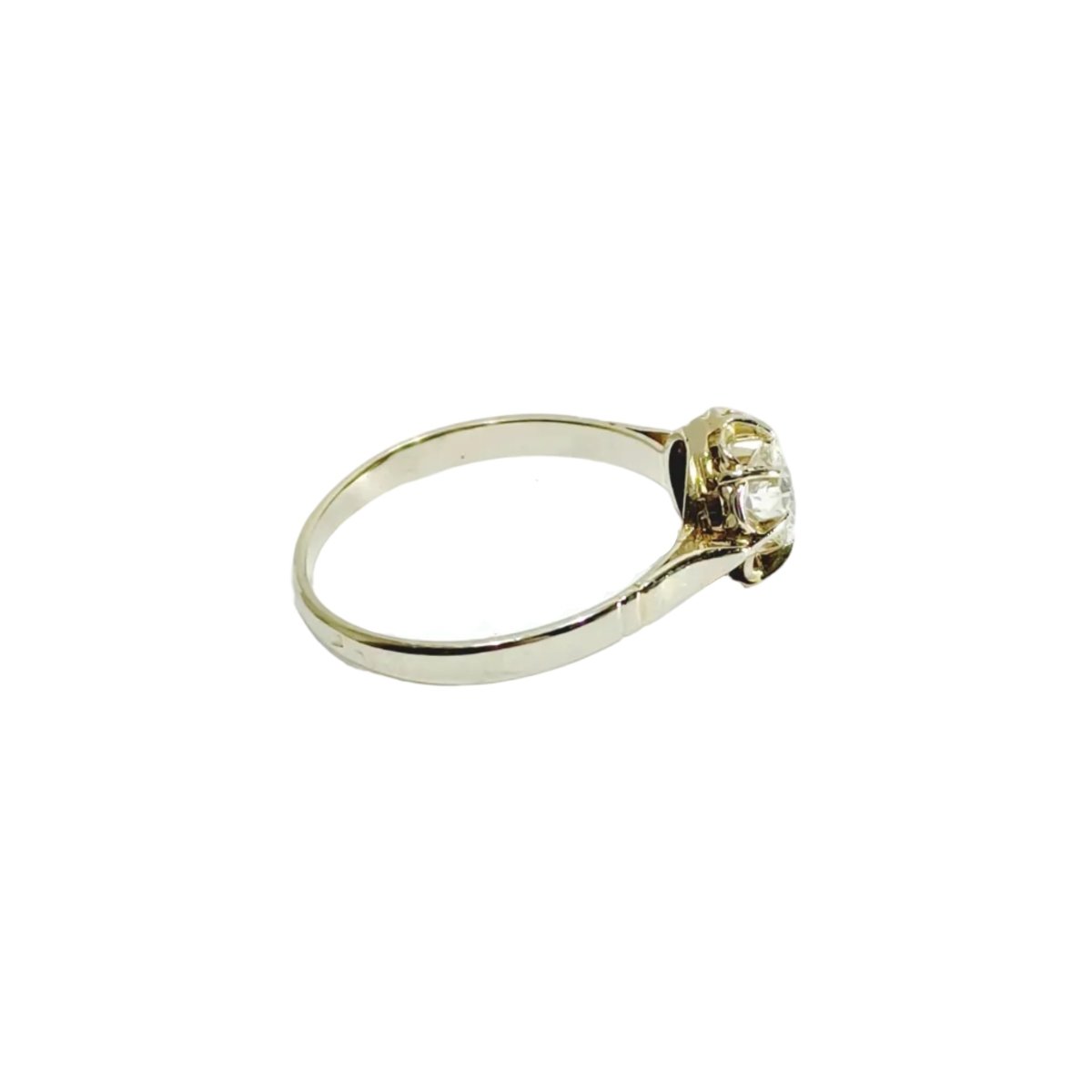 Bague Solitaire en or blanc et diamants - Castafiore