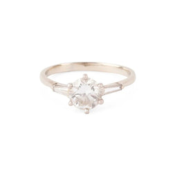 Bague Solitaire en or blanc et diamants - Castafiore