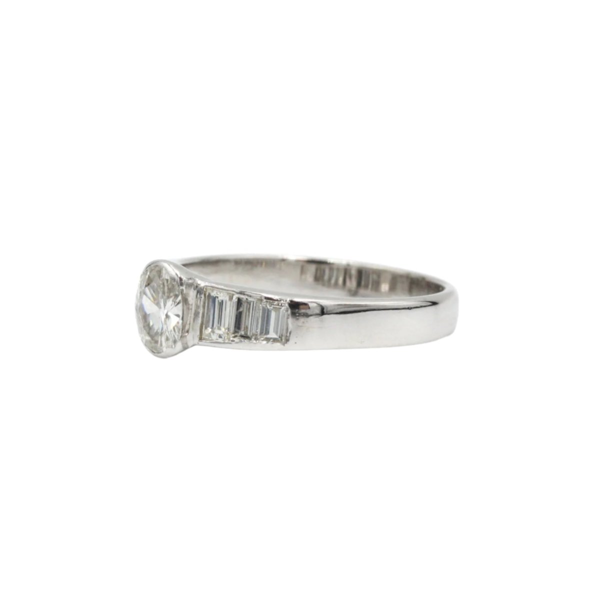 Bague Solitaire en or blanc et diamants - Castafiore