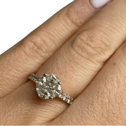 Bague Solitaire en or blanc et diamants - Castafiore