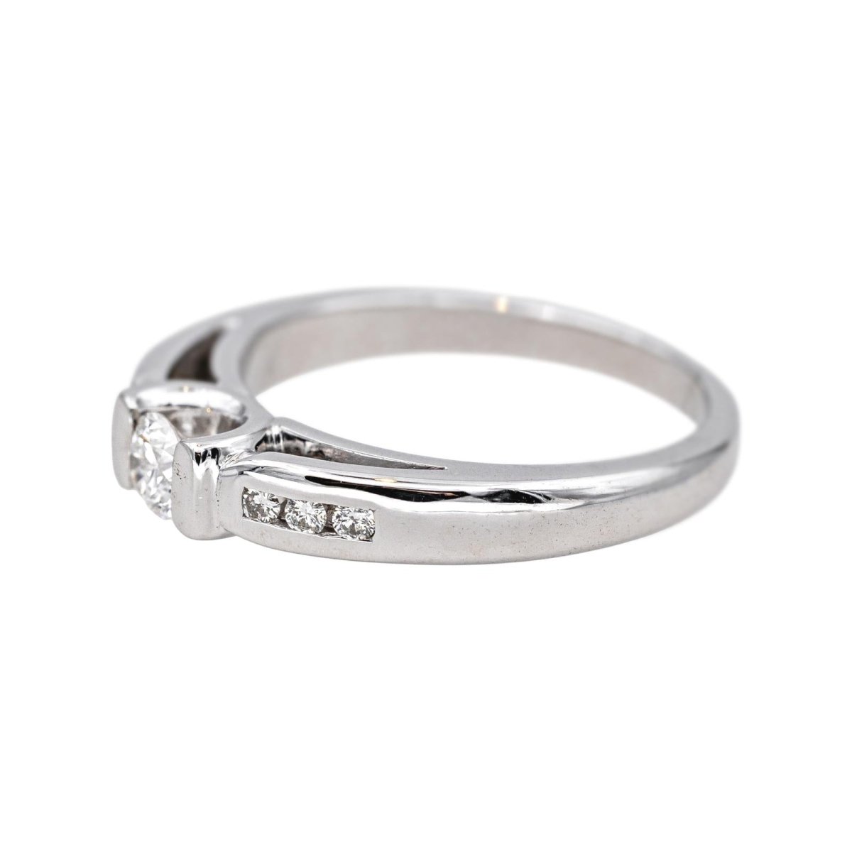 Bague Solitaire en or blanc et diamants - Castafiore