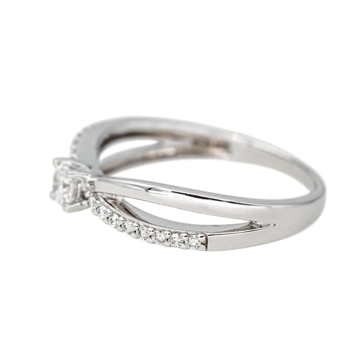 Bague Solitaire en or blanc et diamants - Castafiore
