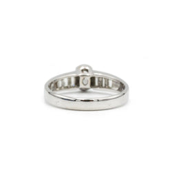 Bague Solitaire en or blanc et diamants - Castafiore