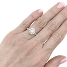 Bague solitaire en or blanc et diamants - Castafiore