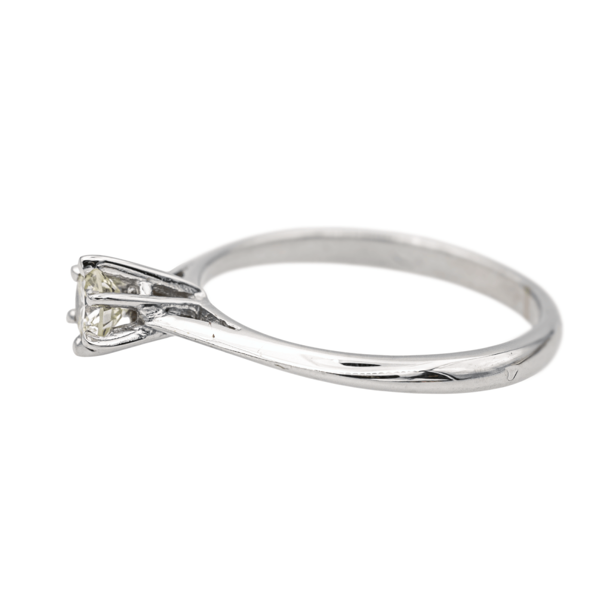 Bague Solitaire en or blanc et diamants - Castafiore