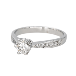 Bague Solitaire en or blanc et diamants - Castafiore