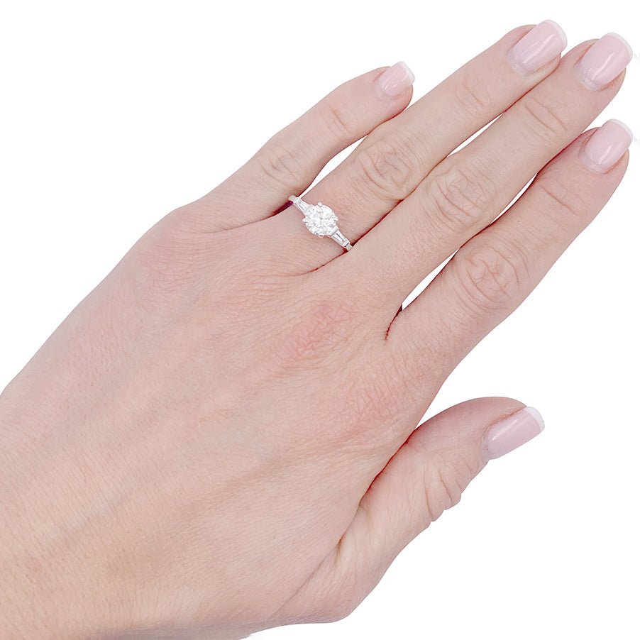 Bague Solitaire en or blanc et diamants - Castafiore