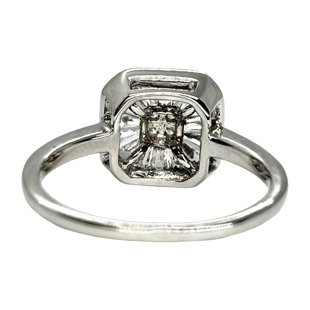 Bague Solitaire en or blanc et diamants - Castafiore