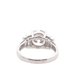 Bague Solitaire en or blanc et diamants - Castafiore