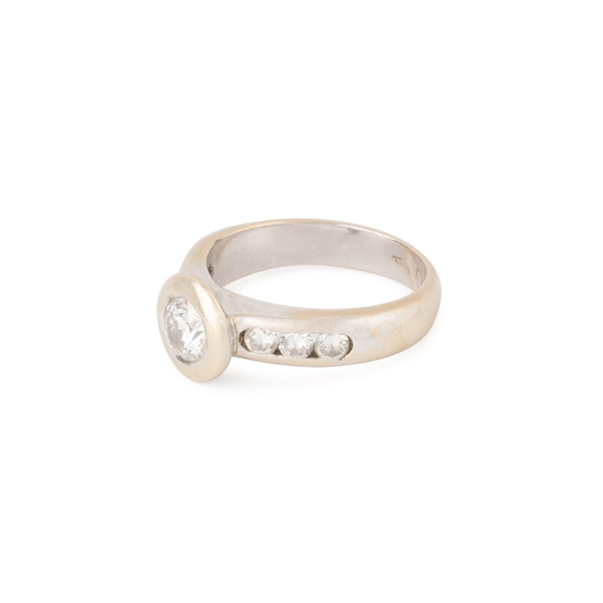 Bague Solitaire en or blanc et diamants - Castafiore