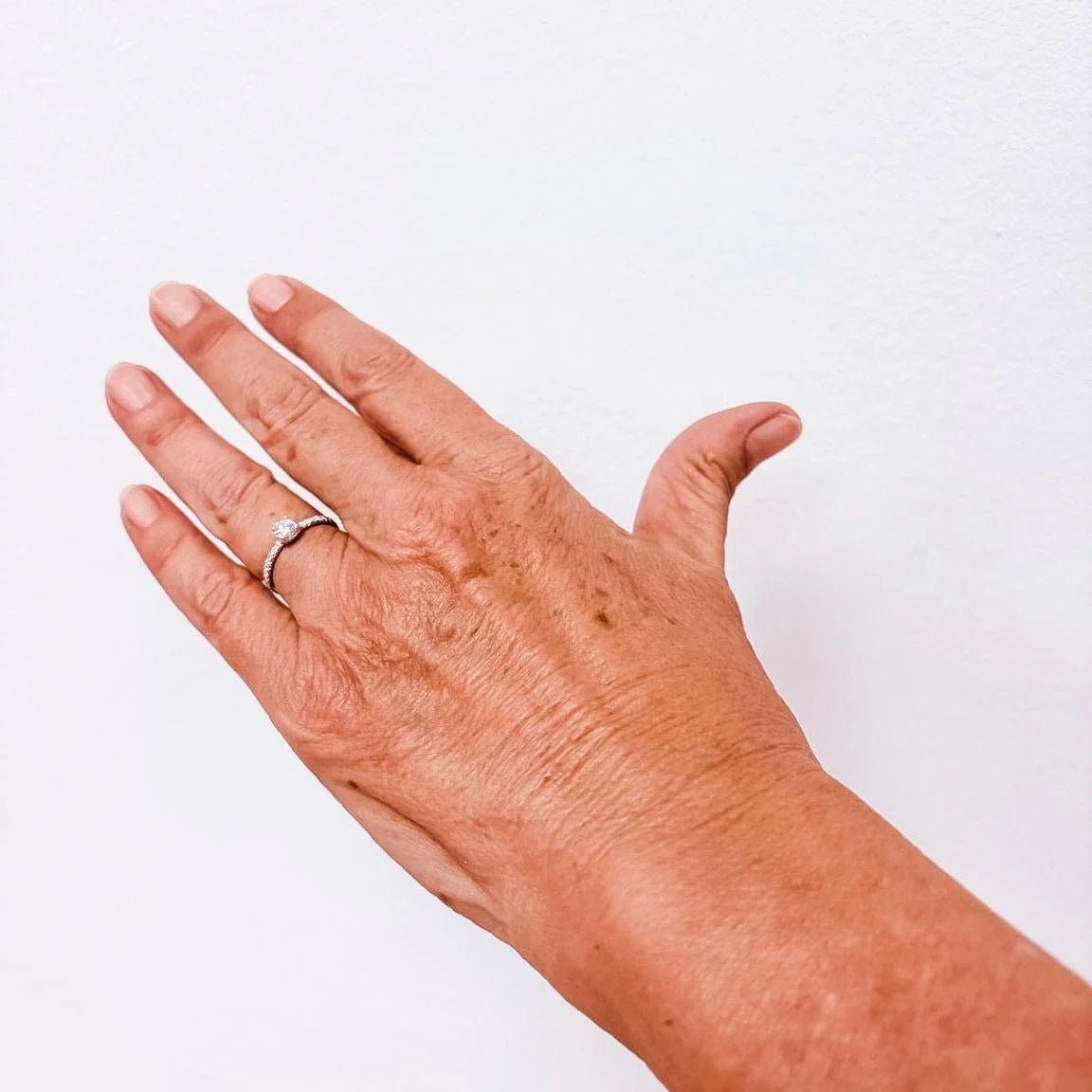 Bague Solitaire en or blanc et diamants - Castafiore