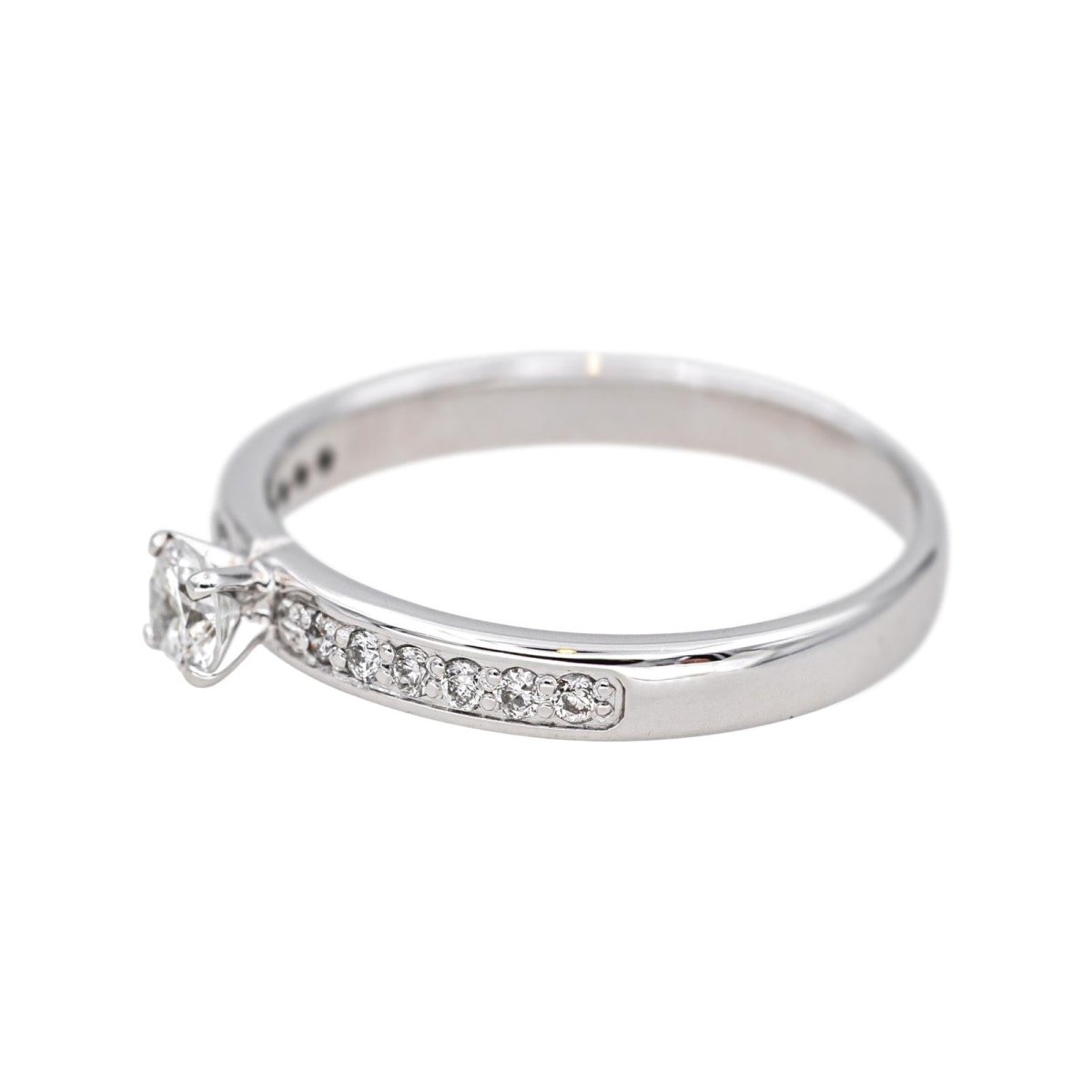 Bague Solitaire en or blanc et diamants - Castafiore