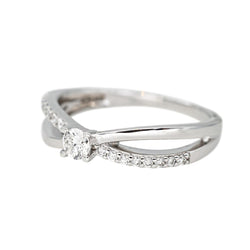 Bague Solitaire en or blanc et diamants - Castafiore
