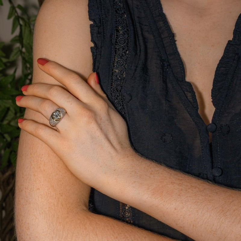 Bague Solitaire en or blanc, or jaune et diamants - Castafiore