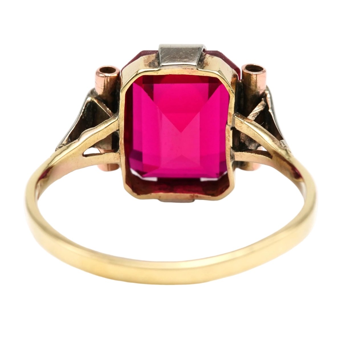 Bague Solitaire en or blanc, or jaune et rubis - Castafiore