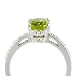 Bague Solitaire en or blanc, péridot et diamants - Castafiore