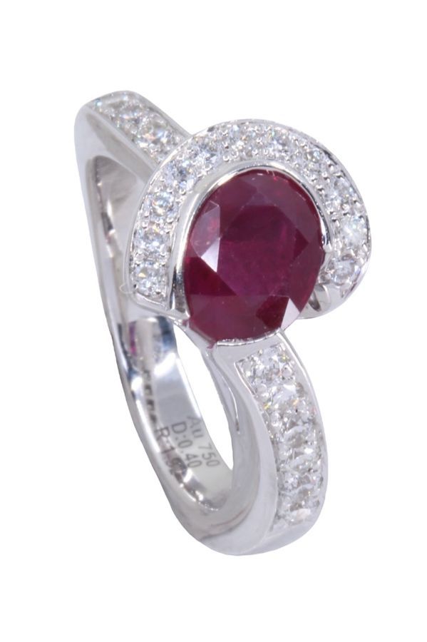 Bague Solitaire en or blanc, rubis et diamants - Castafiore