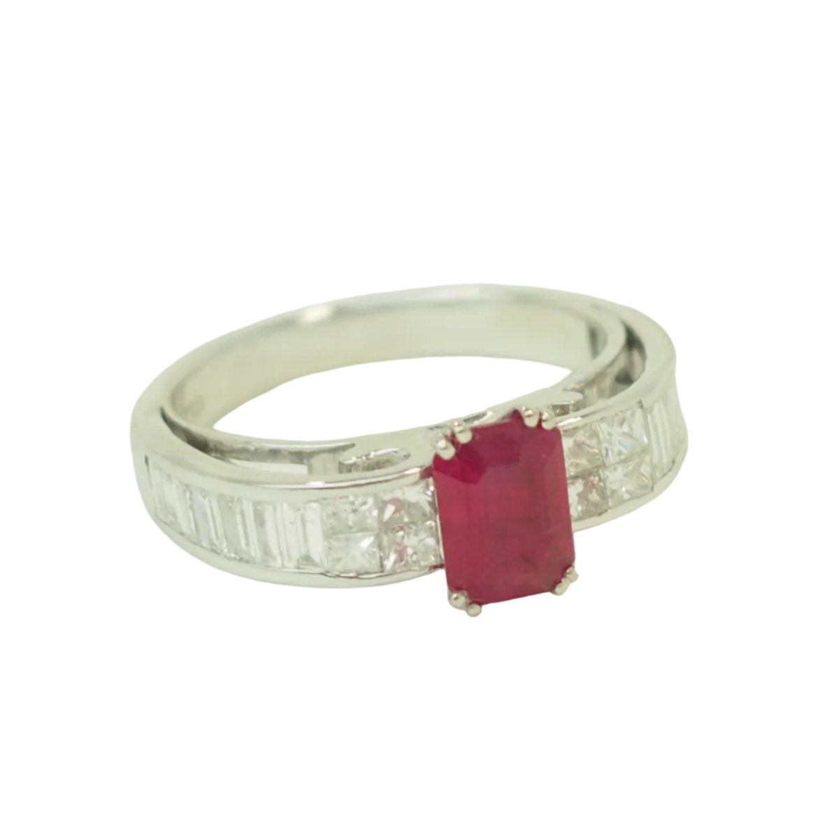 Bague Solitaire en or blanc, rubis et diamants - Castafiore